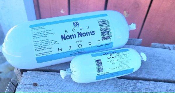 Zoom bild av Nomnoms mini me hjort körv